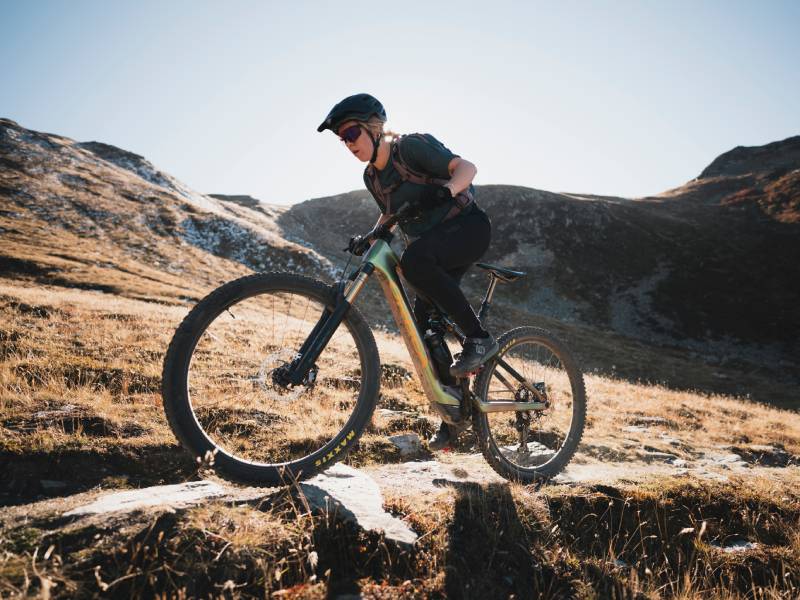 mejores bicicletas eléctricas de montaña