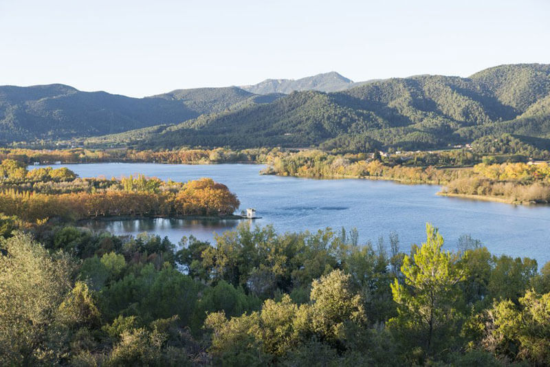 Lago de Bañolas. Turisme Banyoles @Harold Abellan