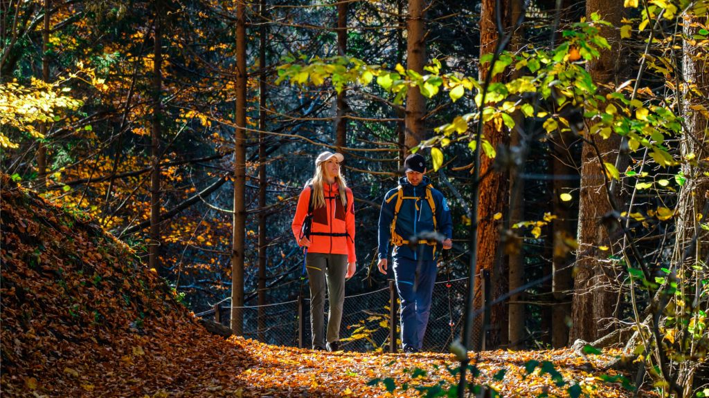 Consejos para elegir ropa de montaña en primavera