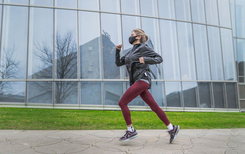 Ana con las las Nike React Infinity Flyknit 2