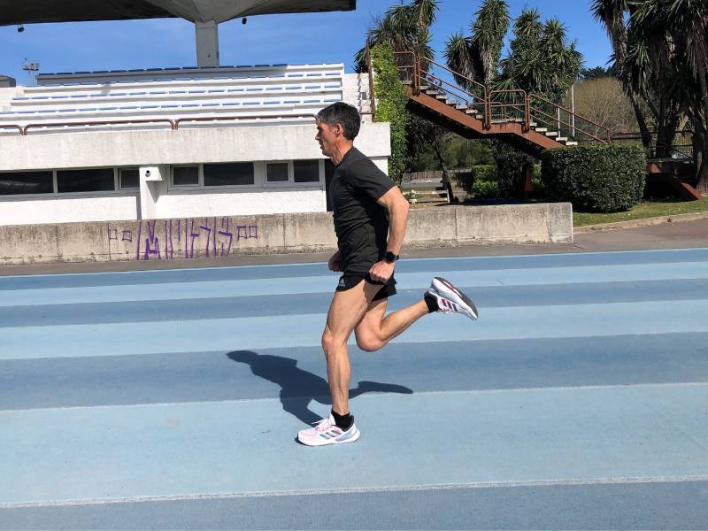 Cushioned Running Shoes 2019, zapatillas de running Mizuno hombre media  maratón naranjas
