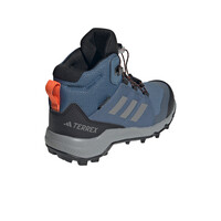 adidas bota trekking niño TERREX MID GTX K vista trasera