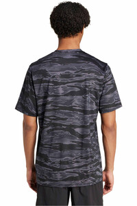 adidas camiseta fitness hombre CAMO AOP TEE vista trasera