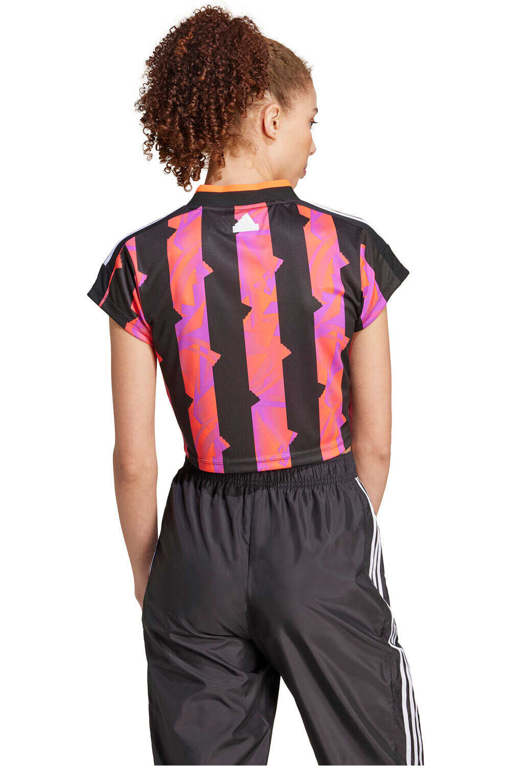 adidas camiseta manga corta mujer W TIRO Q3 AOP T vista trasera