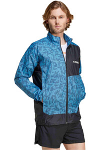 adidas CHAQUETA TRAIL RUNNING HOMBRE TRAIL WIND J vista detalle