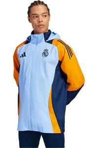 adidas chubasqueros y chaquetones entrenamiento fútbol R.MADRID 25 AW JKT vista frontal