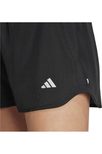 adidas pantalón running mujer RUN IT SHORT 4 vista detalle