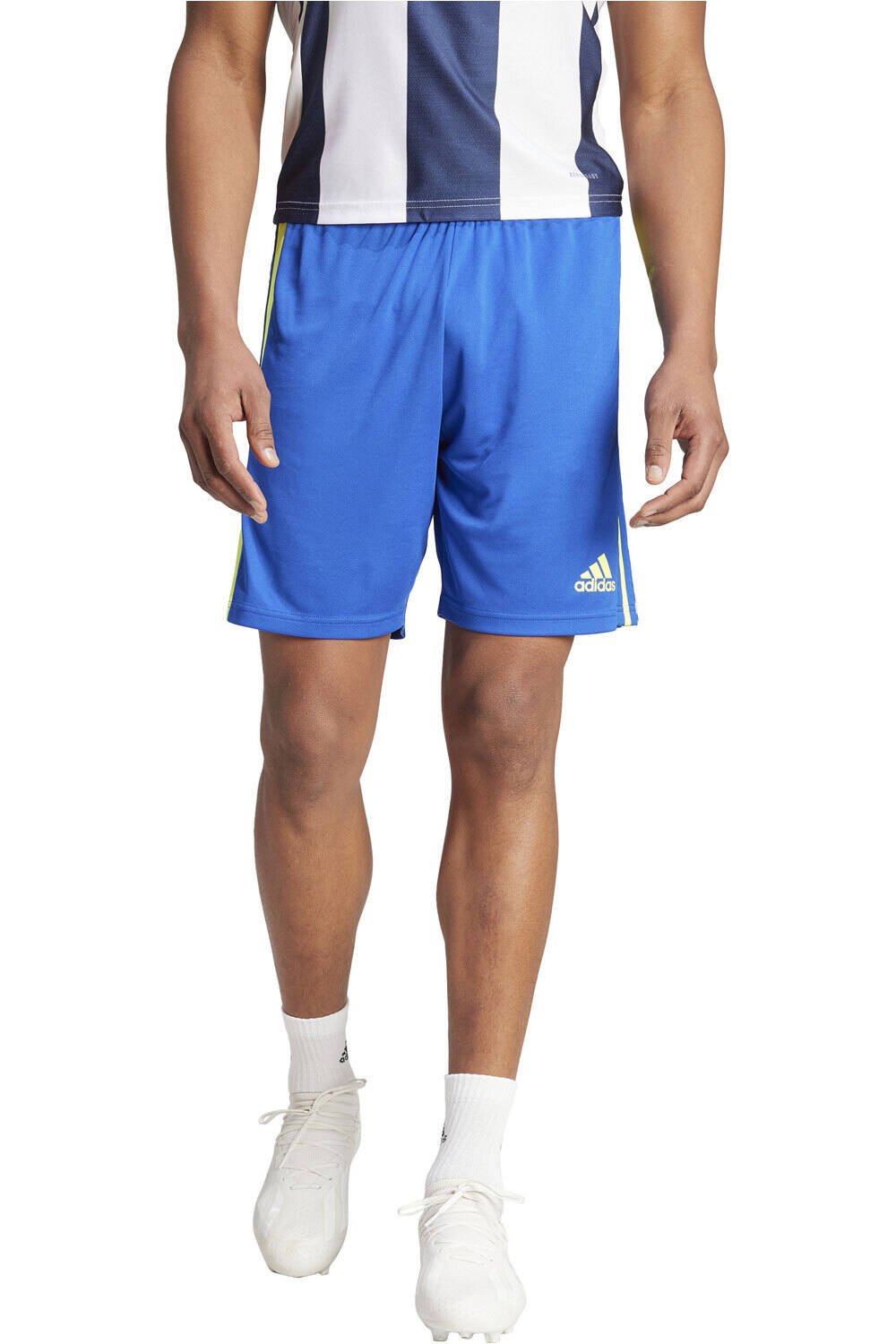 adidas pantalones cortos futbol SQUAD 21 SHO vista frontal