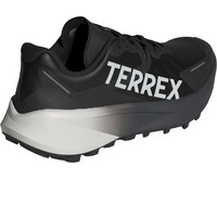 adidas zapatillas trail hombre TERREX AGRAVIC 3 vista trasera