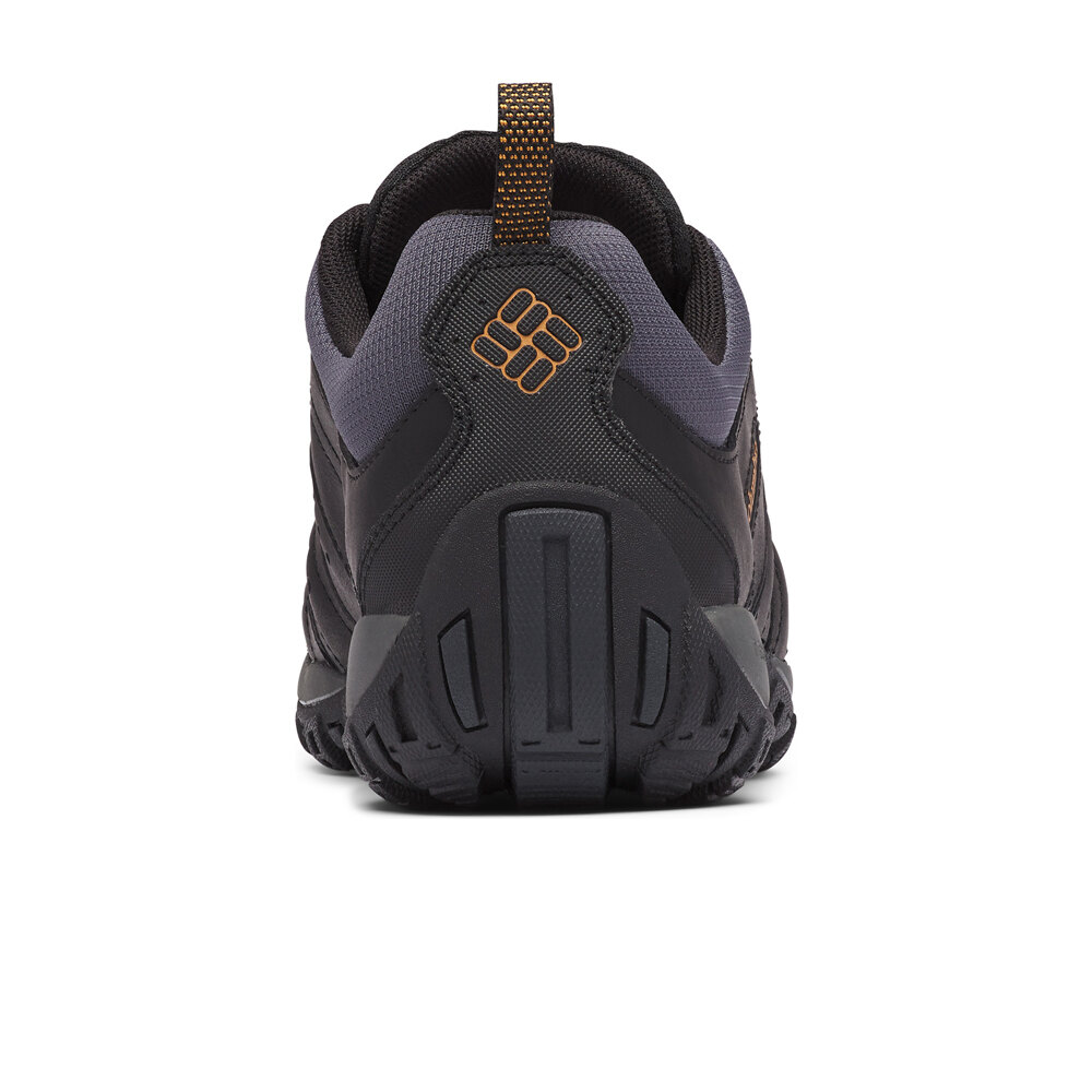 Columbia zapatilla trekking hombre PEAKFREAK NOMAD vista trasera