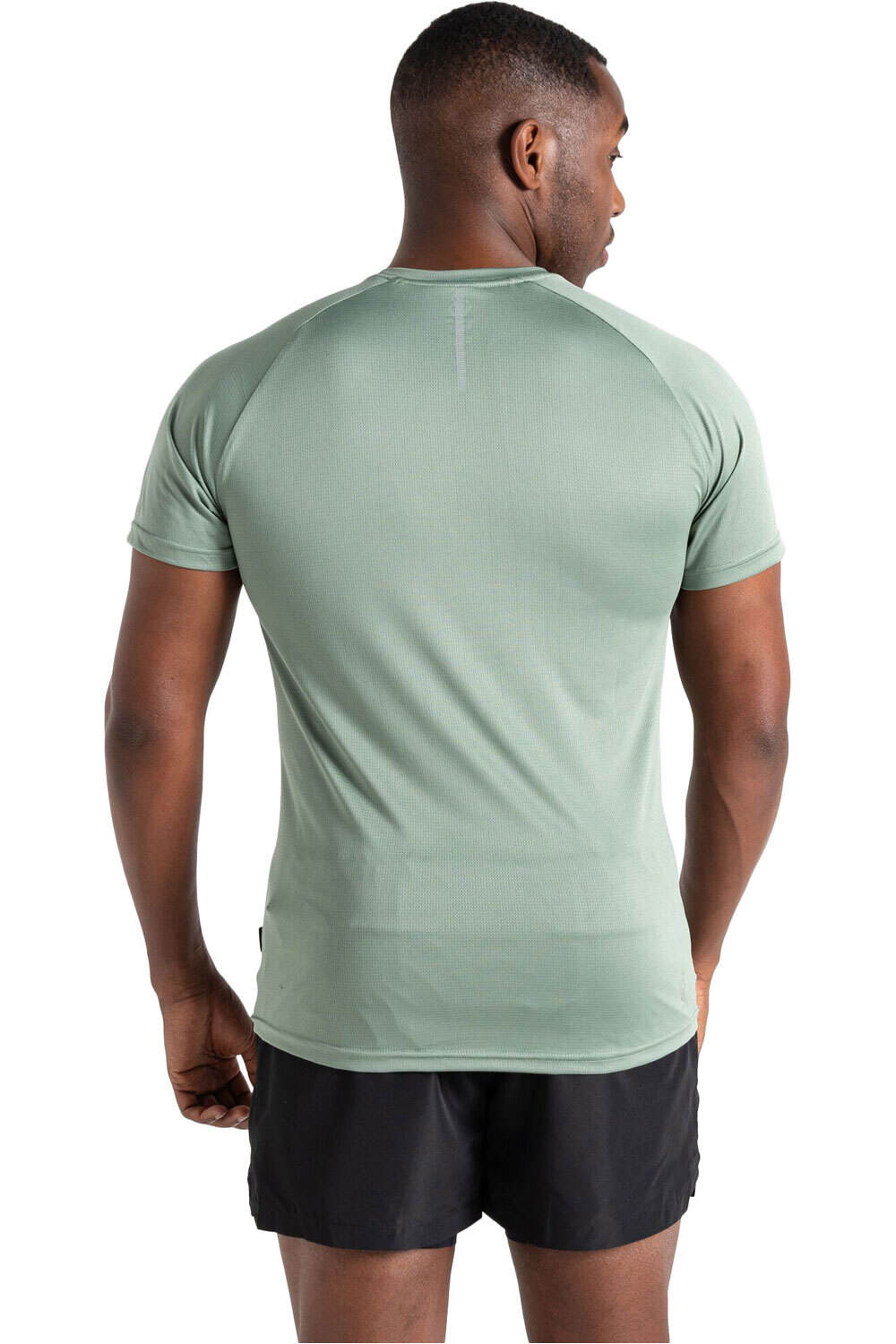 Dare2b camisa montaña manga corta hombre Accelerate Tee vista trasera