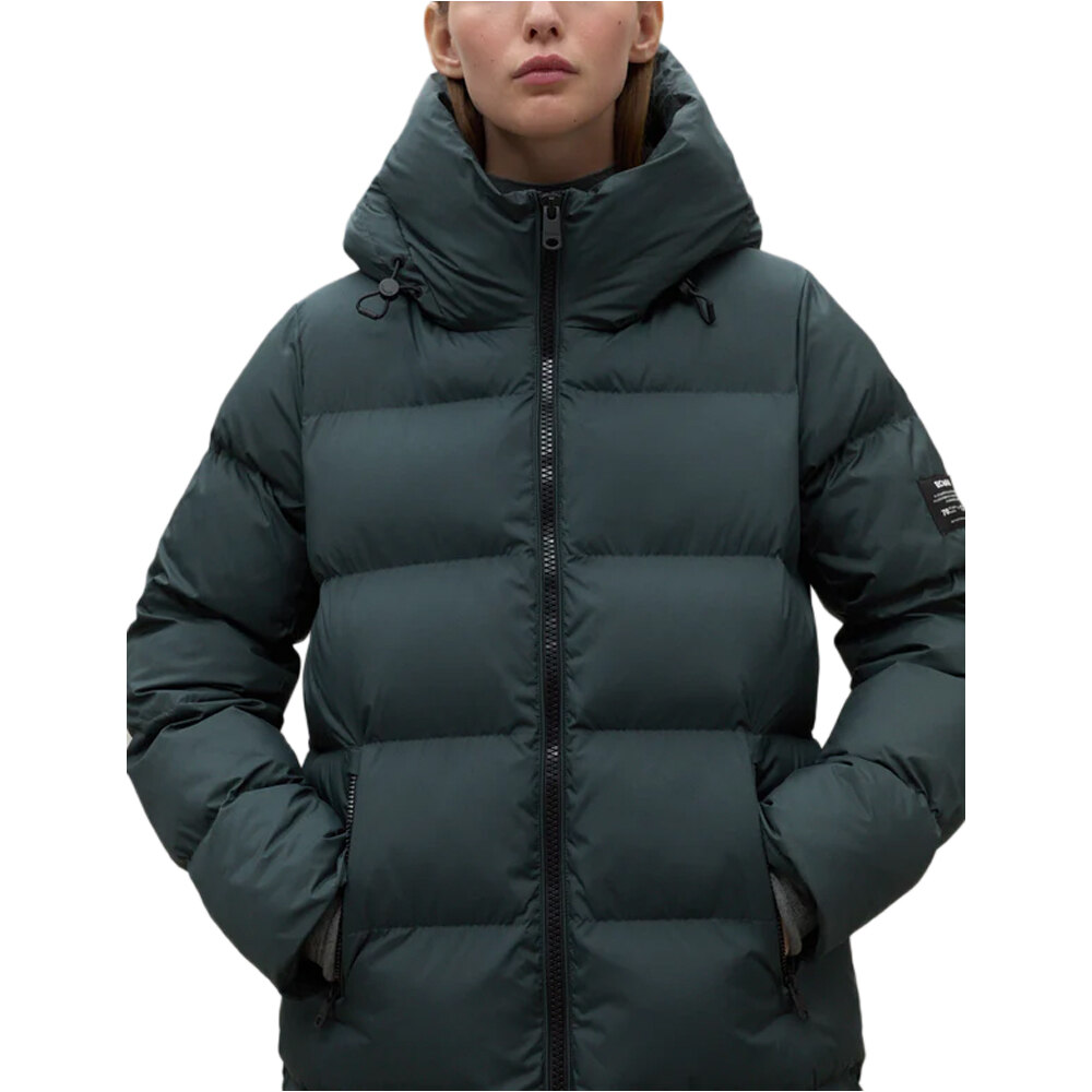 Ecoalf chaquetas mujer MANLIEALF JACKET WOMAN vista detalle