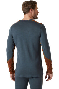 Helly Hansen camiseta térmica manga larga hombre LIFA MERINO MIDWEIGHT CREW vista trasera