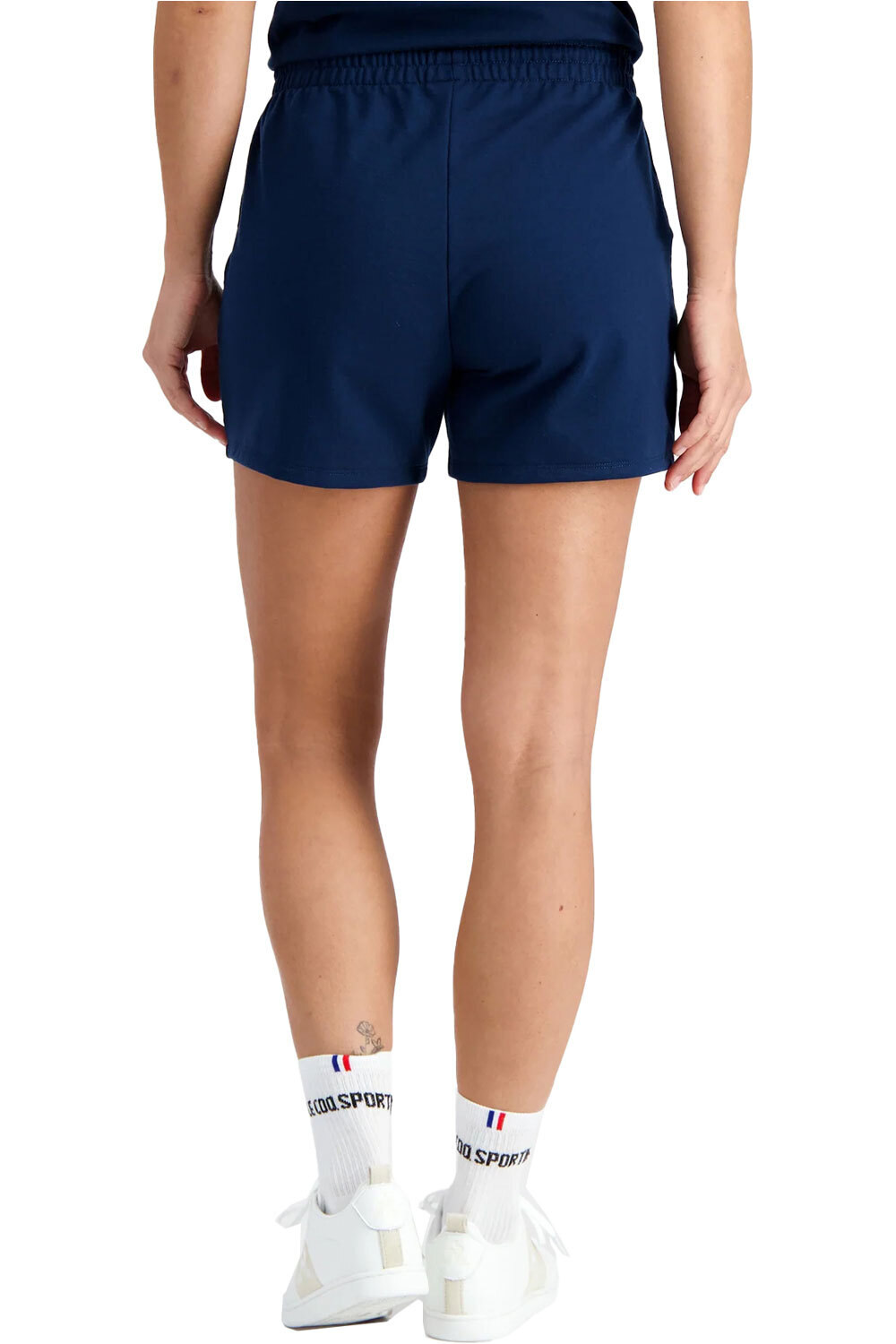 Le Coq Sportif pantalón corto deporte mujer ESS Short N1 W vista trasera