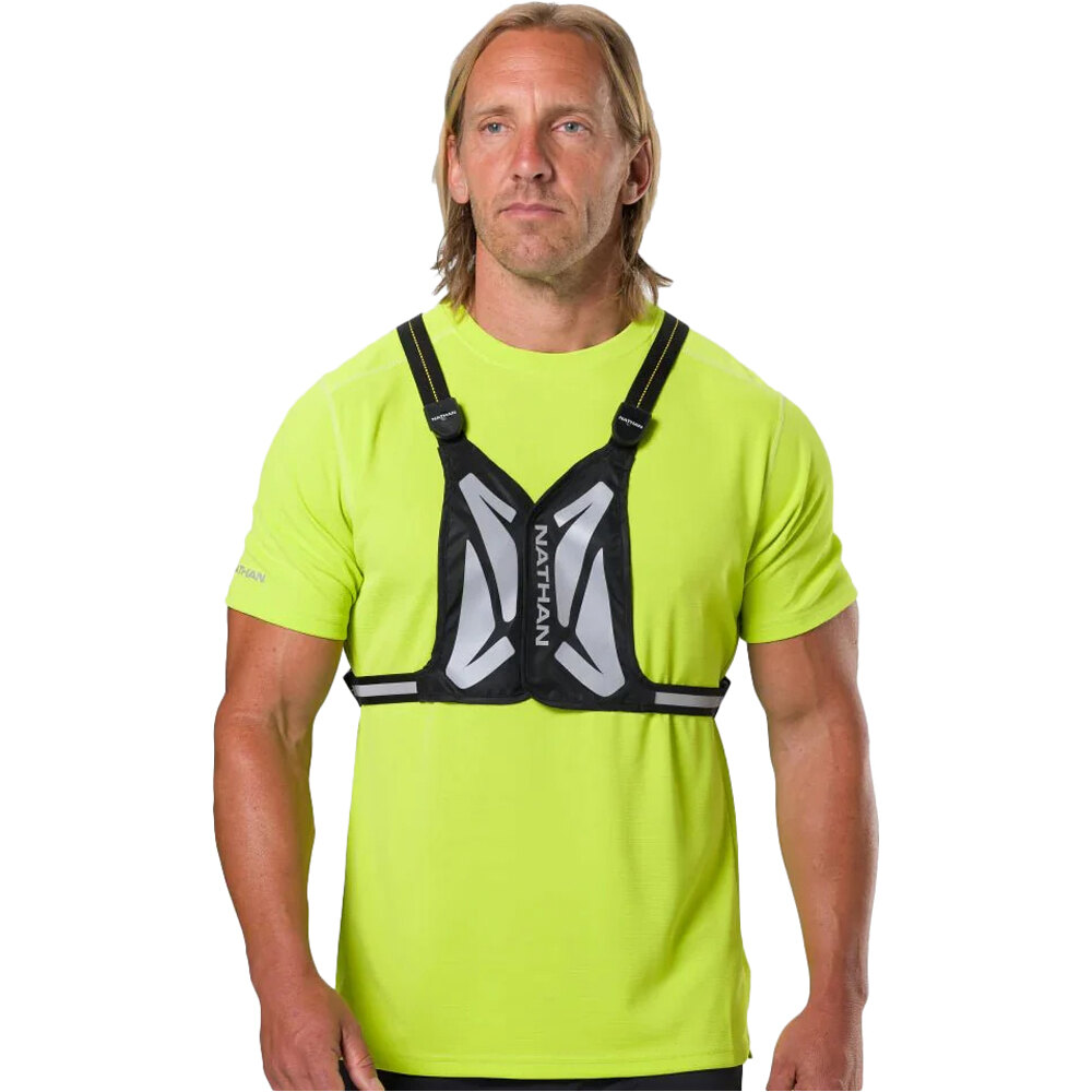 Nathan varios running Laser Light Web Vest 02