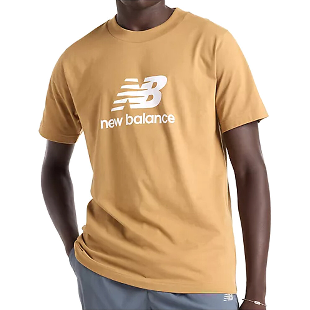 New Balance camiseta manga corta hombre Sport Essentials Logo T-Shirt vista frontal