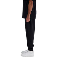 New Balance pantalón hombre Sport Essentials Fleece Jogger vista detalle