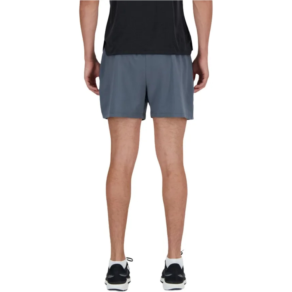 New Balance pantaloneta técnica hombre New Balance  Short 5 Inch Brief vista trasera