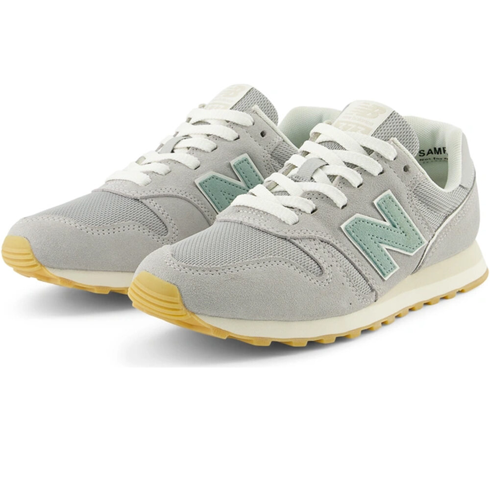 New Balance zapatilla moda mujer 373V2 vista trasera