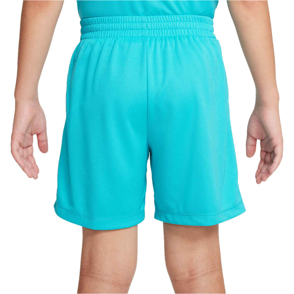 Nike bermuda niño B NK DF MULTI SHORT HBR vista trasera