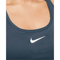 Nike body running mujer W NK SWSH MED SPT BRA vista detalle