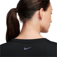 Nike camiseta entrenamiento manga corta mujer W NK ONE FITTED DF SS TOP 03