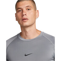 Nike camiseta fitness hombre M NP DF TIGHT TOP SS vista detalle