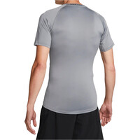 Nike camiseta fitness hombre M NP DF TIGHT TOP SS vista trasera