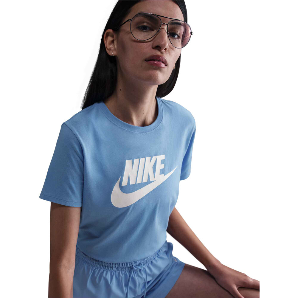 Nike camiseta manga corta mujer W NSW CLUB SS TEE ICN FTRA vista detalle