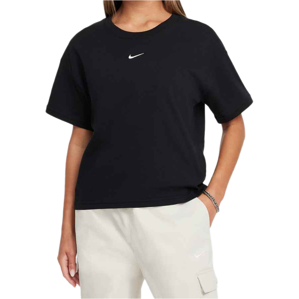 Nike camiseta manga corta niña G NSW TEE BOXY ESSNTL LBR vista frontal