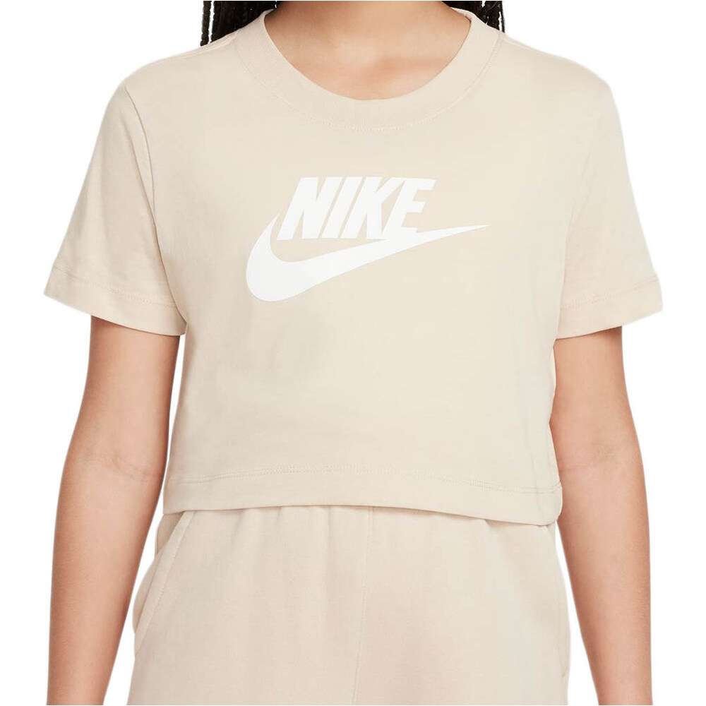 Nike camiseta manga corta niña G NSW TEE CROP FUTURA HBR vista frontal