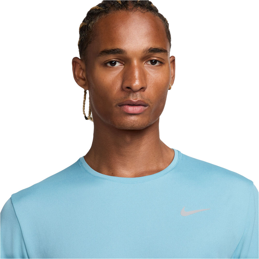 Nike camiseta técnica manga corta hombre M NK DF UV MILER SS vista detalle