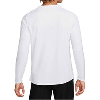 Nike camiseta técnica manga larga hombre M NK DF UV MILER TOP LS vista trasera