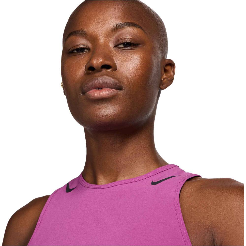 Nike camiseta técnica tirantes mujer W NK ARSWFT DFADV CROP TANK vista detalle