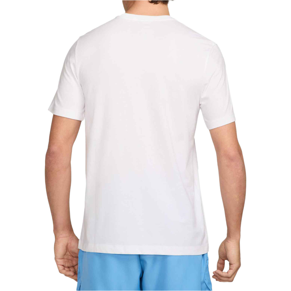 Nike camiseta tenis manga corta hombre M NKCT DF TEE SP25 vista trasera