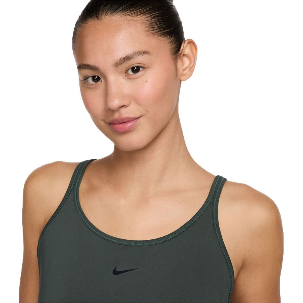 Nike camiseta tirantes fitness mujer W NK ONE CLASSIC DF STRPY TANK vista detalle