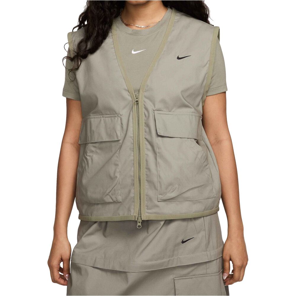 Nike chalecos mujer W NSW ESSTL WVN LSE CRGO VEST vista frontal