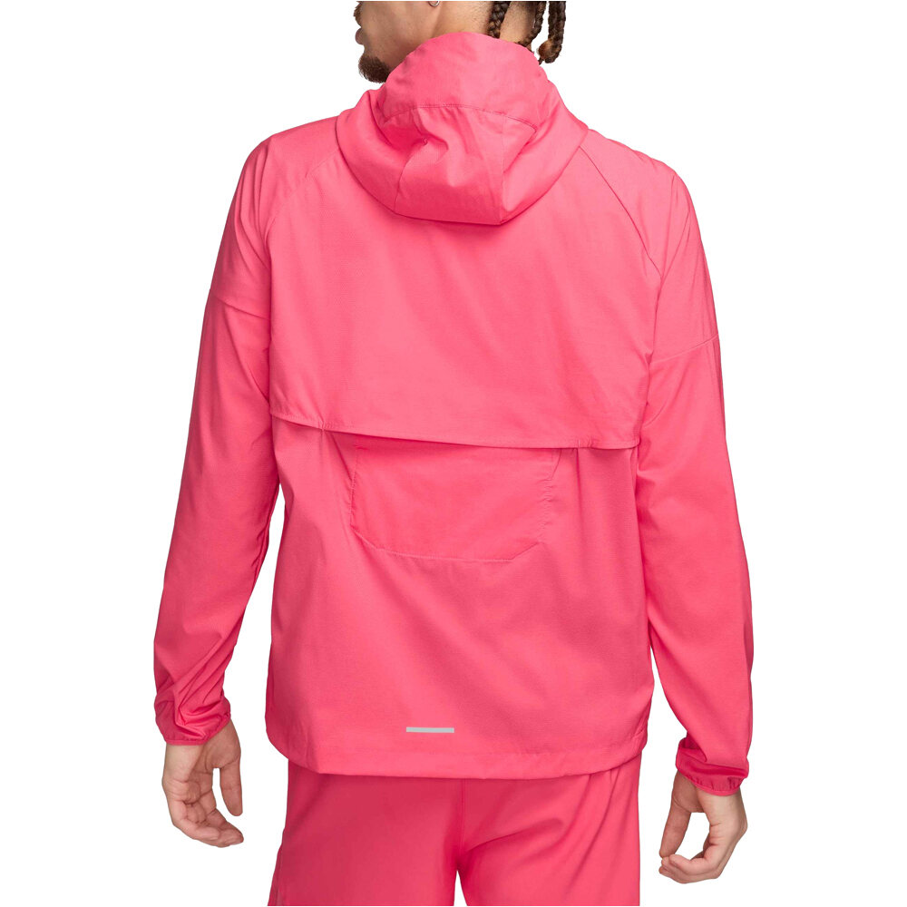 Nike CHAQUETA RUNNING HOMBRE M NK IMP LGHT WINDRNNER JKT vista trasera