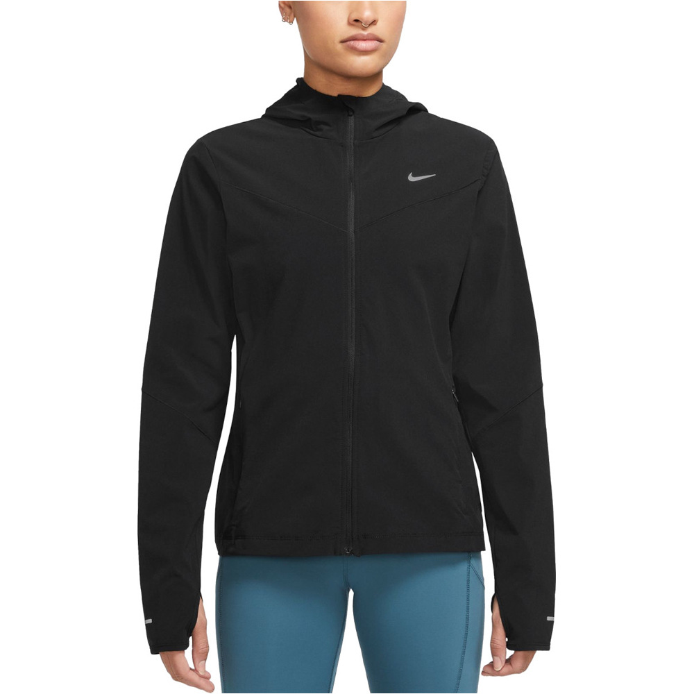 Nike CHAQUETA RUNNING MUJER W NK SWIFT UV JKT vista frontal