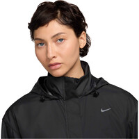 Nike CHAQUETA RUNNING MUJER W NK SWSH HBR FAST RPL JKT vista detalle