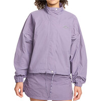 Nike CHAQUETA TRAIL RUNNING MUJER W NK TRAIL RPL UV JACKET vista frontal