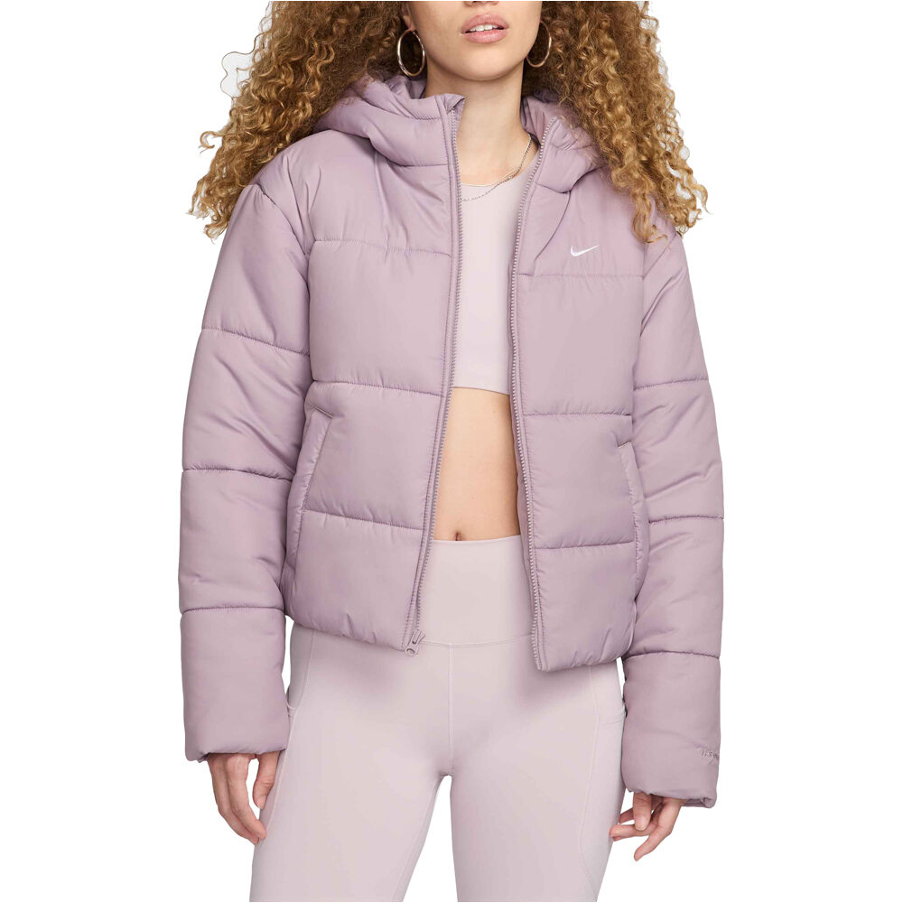 Nike chaquetas mujer W NSW TF SYNFL NK CLSC PFR vista frontal