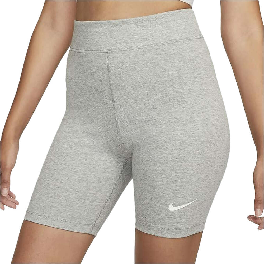 Nike Malla Corta Mujer W NSW NK CLSC HR 8IN SHORT vista frontal