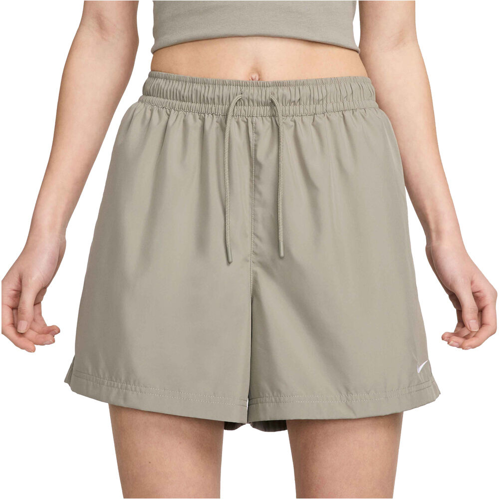 Nike pantalón corto deporte mujer W NSW MR ESSNTL WVN SHORT vista frontal