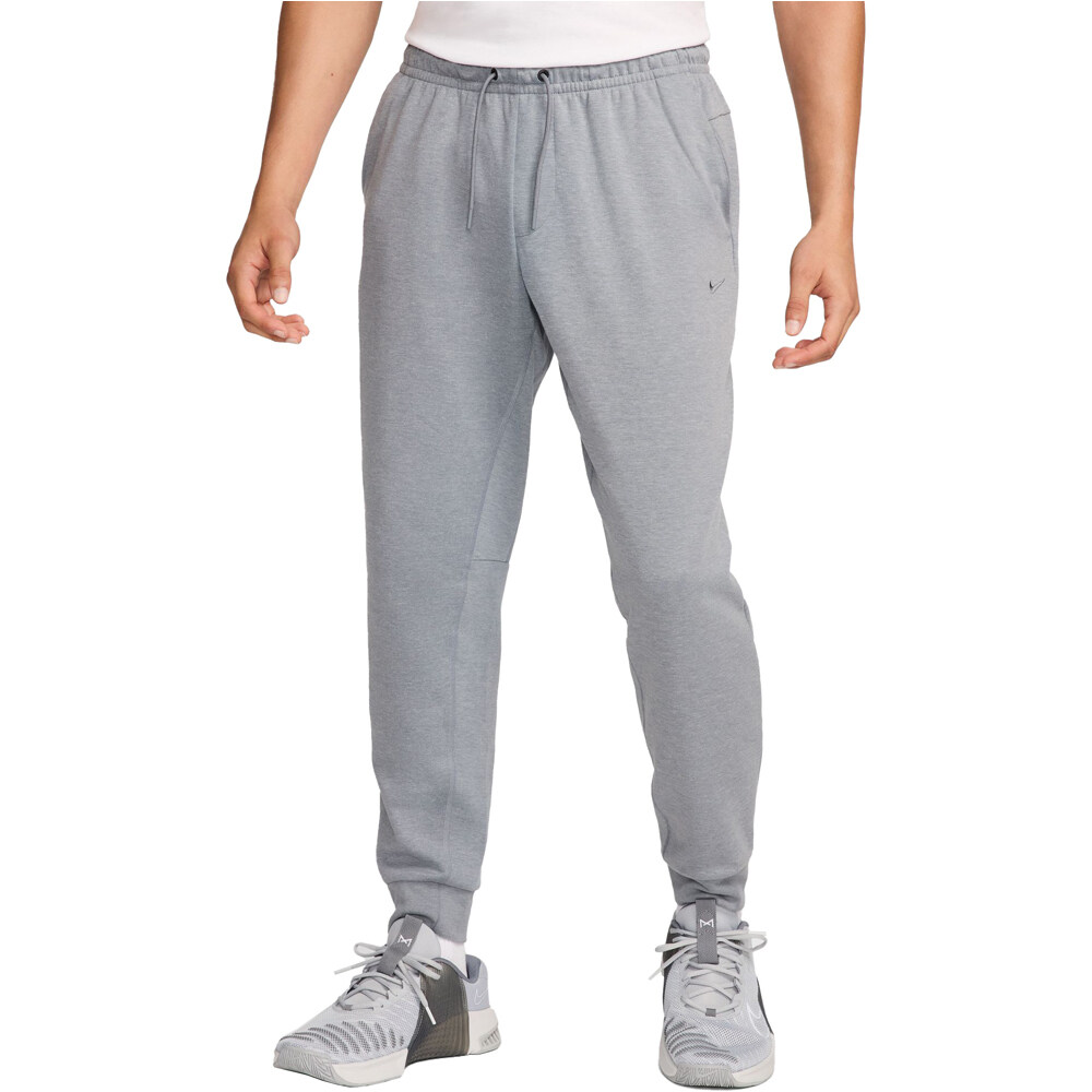 Nike pantalón hombre M NK DF UV PRIMARY JOGGER PANT vista frontal