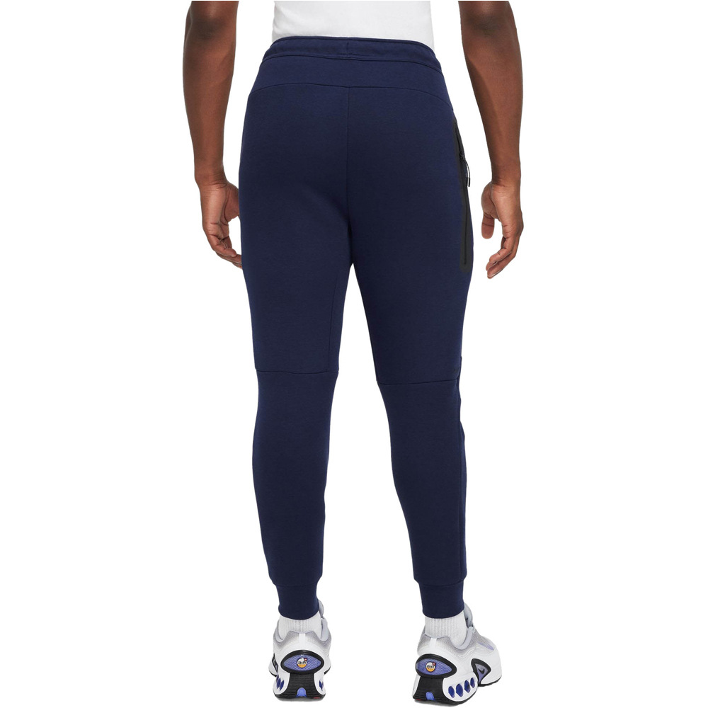 Nike pantalón hombre M NK TCH FLC JGGR vista trasera