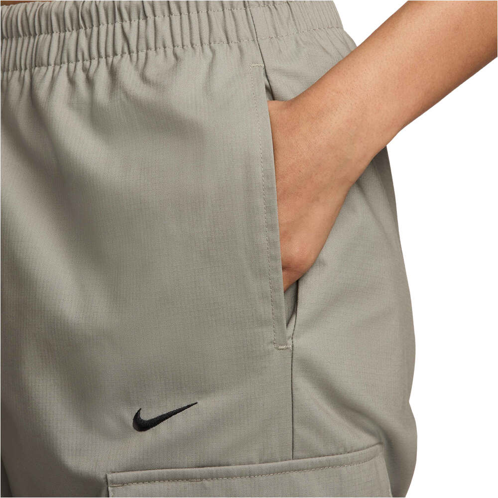 Nike pantalón mujer W NSW ESSTL WVN MR STD CRGO PT vista detalle