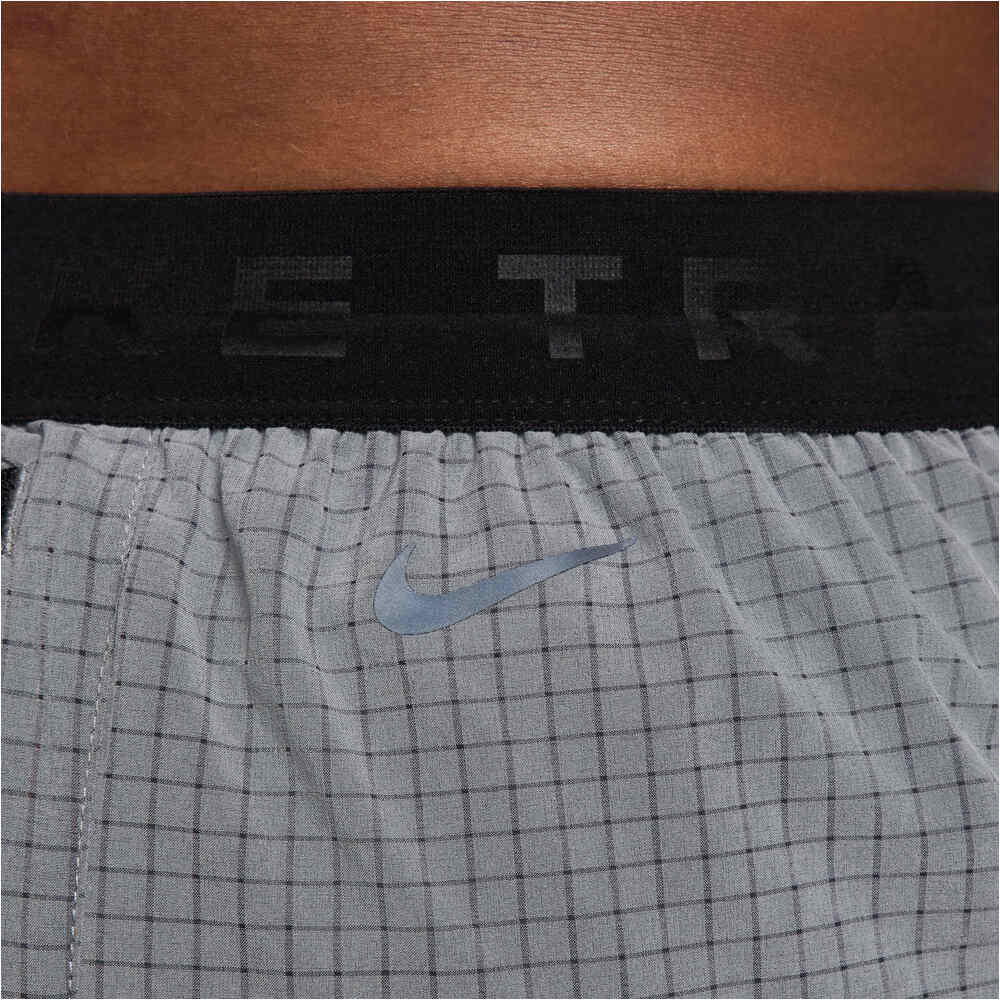 Nike pantalón running hombre M NK DF SECONDSUNRISE 5BF SHRT 05