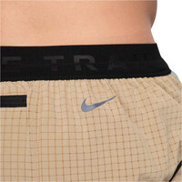 Nike pantalón running hombre M NK DF SECONDSUNRISE 5BF SHRT 06