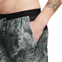 Nike pantalón running hombre M NK DF STRIDE 7BF SHORT AOP vista detalle